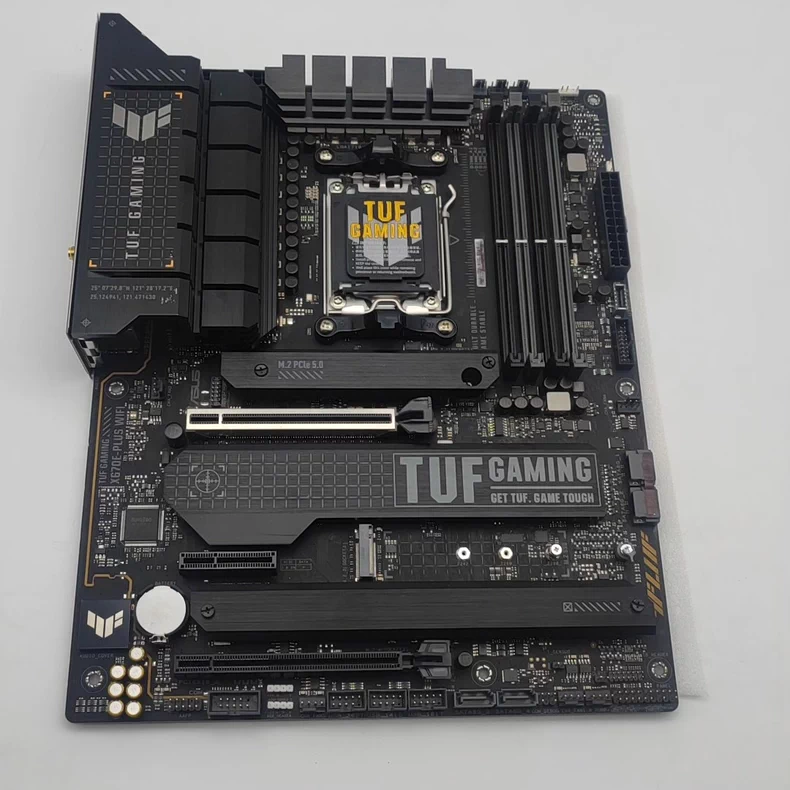 Esports Gaming Platform - TUF GAMING X670E-PLUS WIFI TUF E-sports