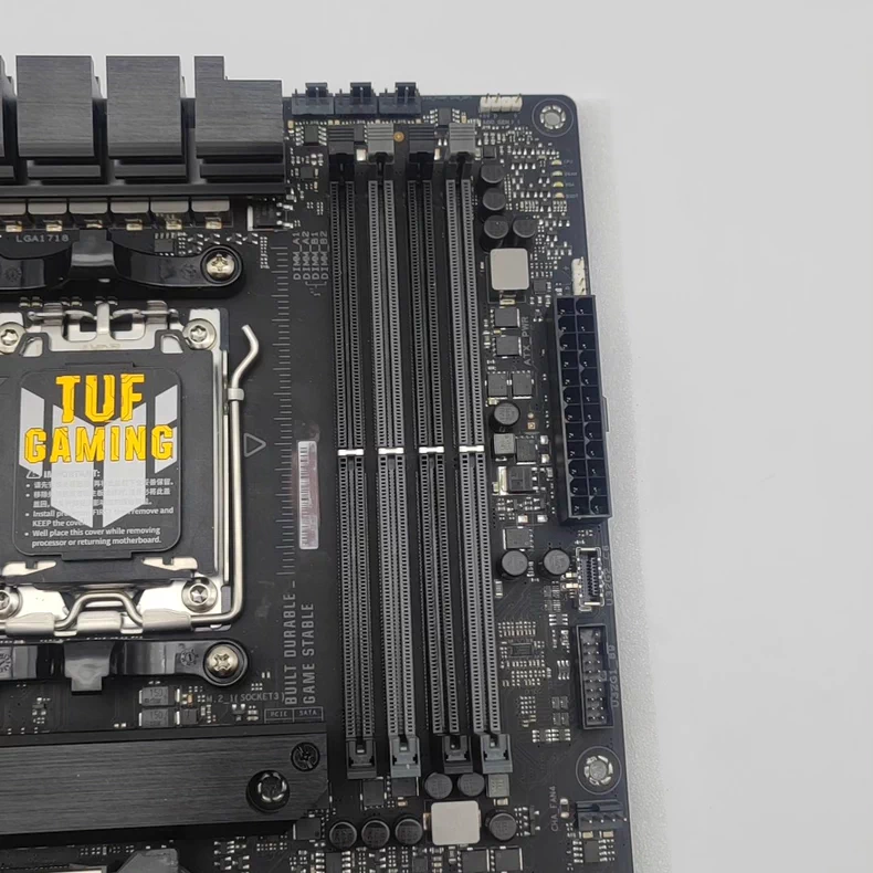 TUF GAMING X670E-PLUS WIFI TUF - đánh giá và giá Esports Gaming Platform