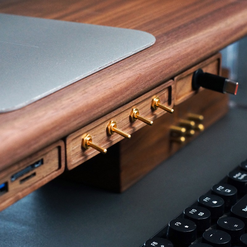 4 Ways Independent Control USB - đánh giá và giá Controller Charging Stand